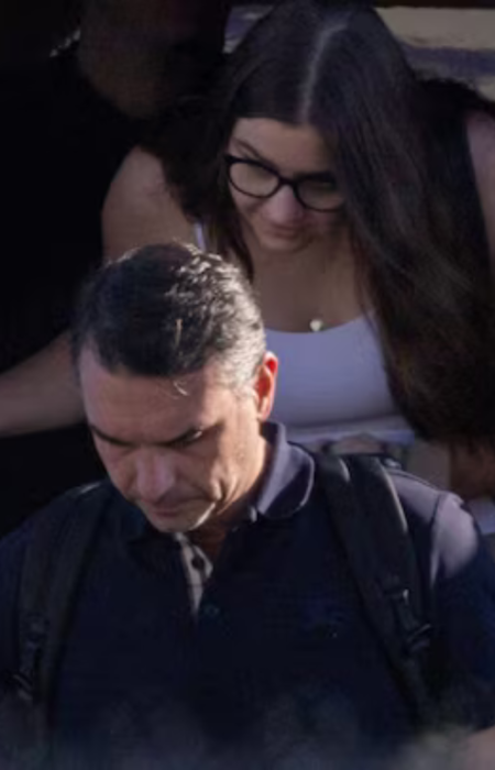 Flávio Bolsonaro Flees to US After Election Defeat, Claims to Be Brazil’s ‘Rightful Leader’